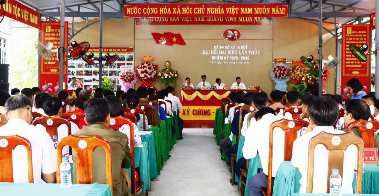 Phiên trù bị Đại hội đại biểu Đảng bộ xã Ia Rvê lần thứ I, nhiệm kỳ 2025-2030